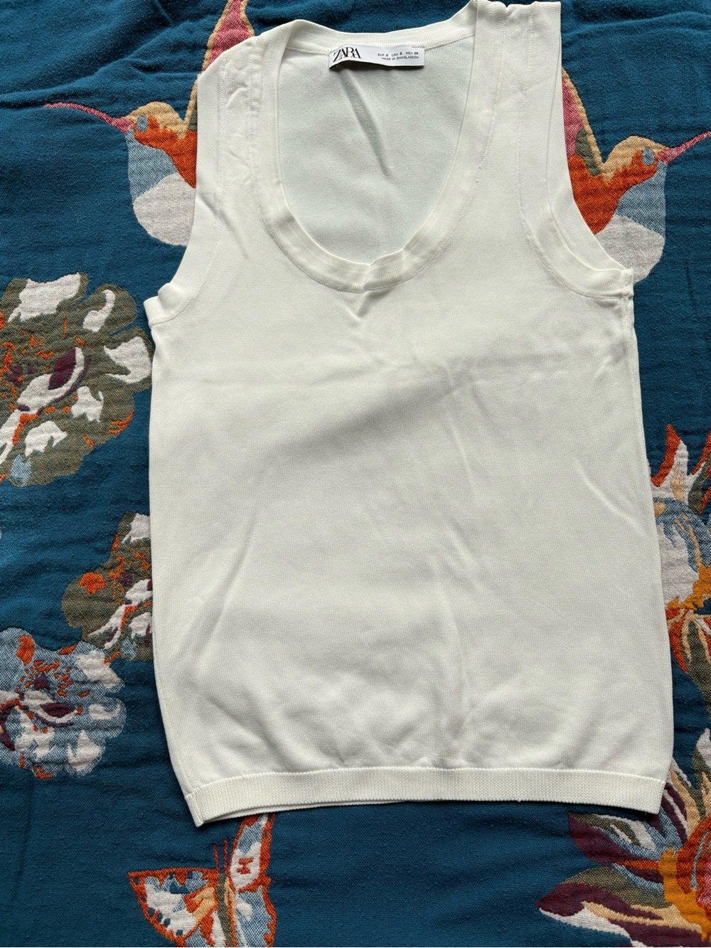 Zara Cream Sleeveless Knit Top